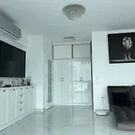Apartment Luxury With Sea View
