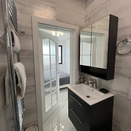 Luxury With Sea View Apartment Navodari