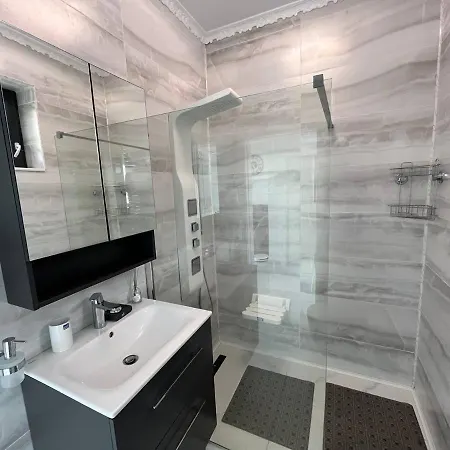 Luxury With Sea View Apartment
